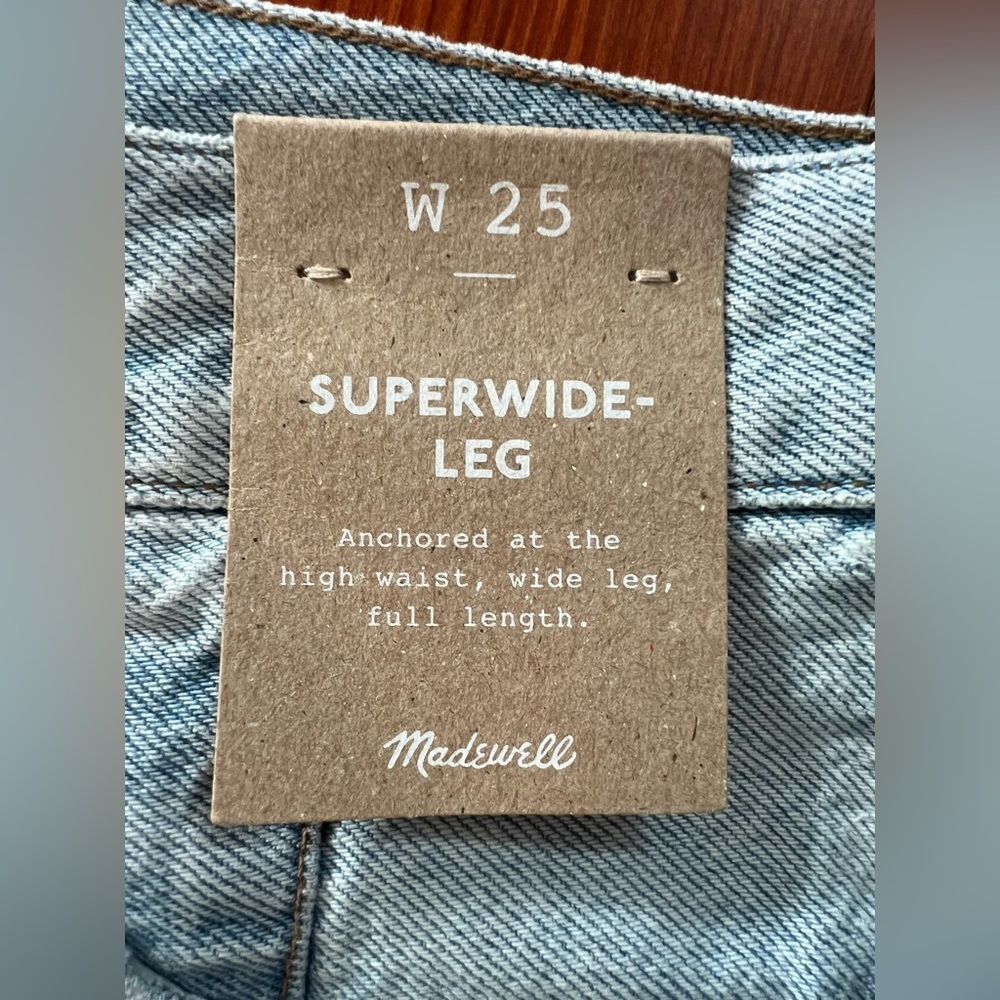 NWT Madewell Superwide-Leg Jeans in Cather Wash: Button-Front Edition - 25 - Picture 8 of 11